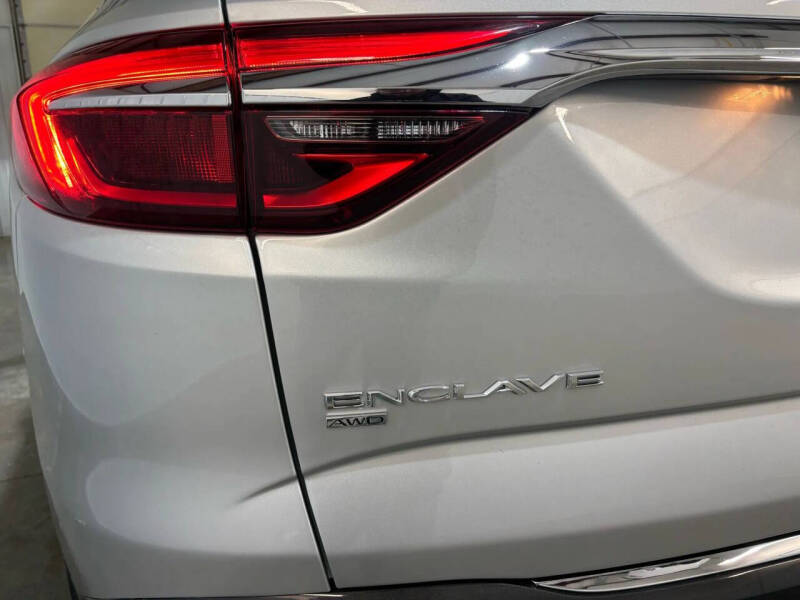 2020 Buick Enclave Essence