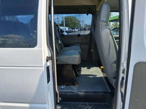 2009 Ford E-Series E-250