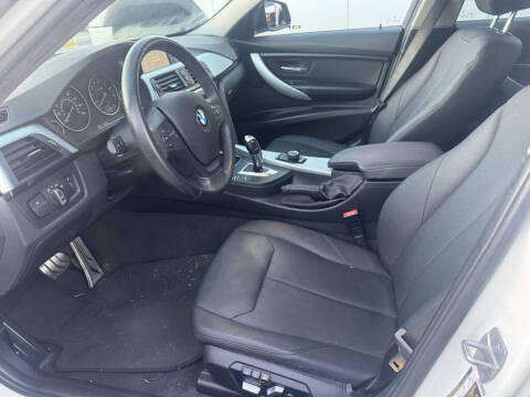 2017 BMW 3 Series 320i