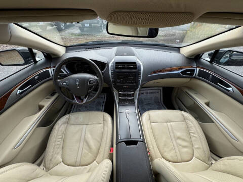2014 Lincoln MKZ