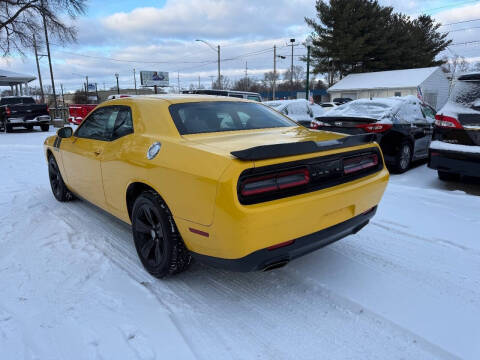 2017 Dodge Challenger SXT