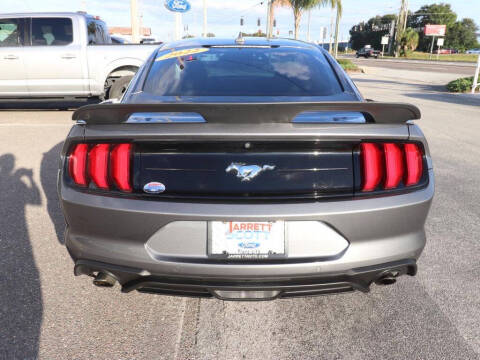2022 Ford Mustang EcoBoost