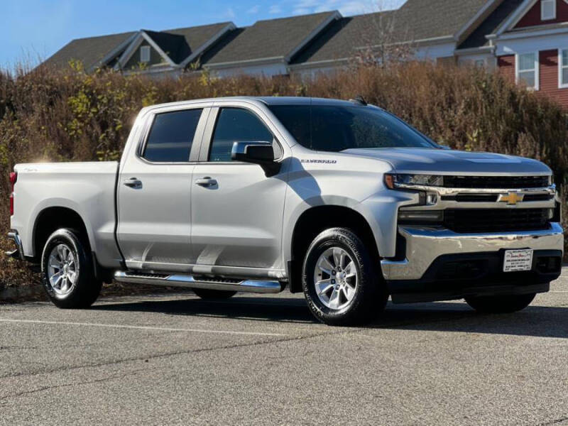 2019 Chevrolet Silverado 1500 LT photo 2