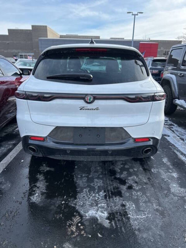 2024 Alfa Romeo Tonale Hybrid Veloce