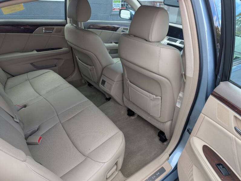 2008 Toyota Avalon XLS