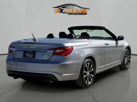 2013 Chrysler 200 S