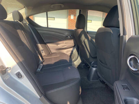 2019 Nissan Versa SV