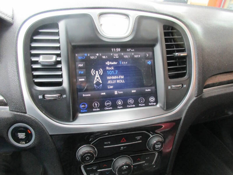 2018 Chrysler 300 Limited