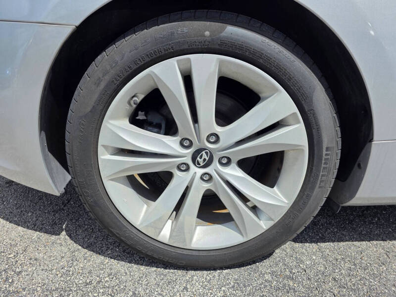 2012 Hyundai Genesis Coupe