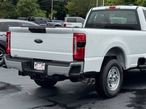 2025 Ford F-350 Super Duty XL