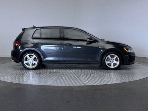 2017 Volkswagen Golf GTI S
