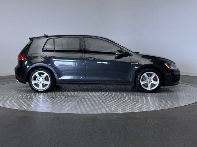2017 Volkswagen Golf GTI S
