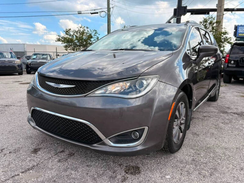 2020 Chrysler Pacifica Touring L Plus