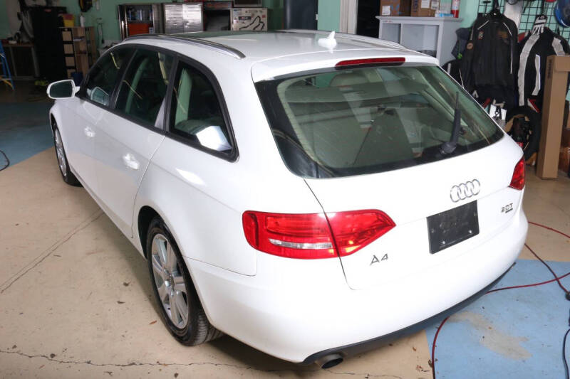 2011 Audi A4 2.0T quattro Avant Premium