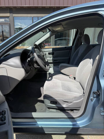 2005 Ford Taurus SE