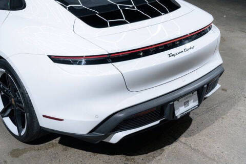 2021 Porsche Taycan Turbo