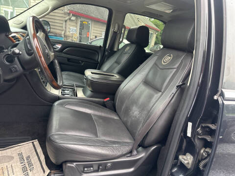 2012 Cadillac Escalade Platinum Edition