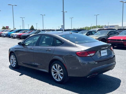 2016 Chrysler 200 S