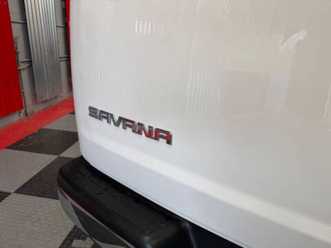2024 GMC Savana 2500