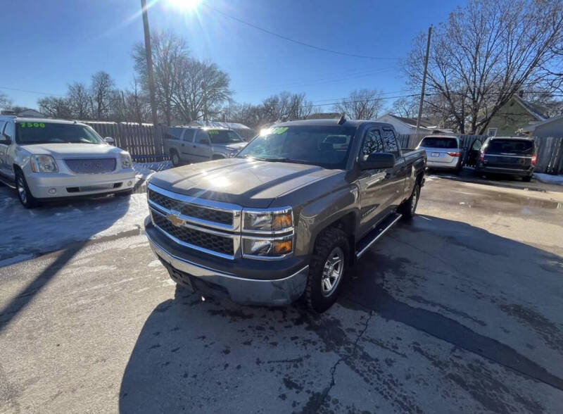 2015 Chevrolet Silverado 1500 for sale at Aztec Motors in Wichita KS