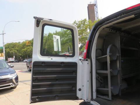 2019 Chevrolet Express 2500