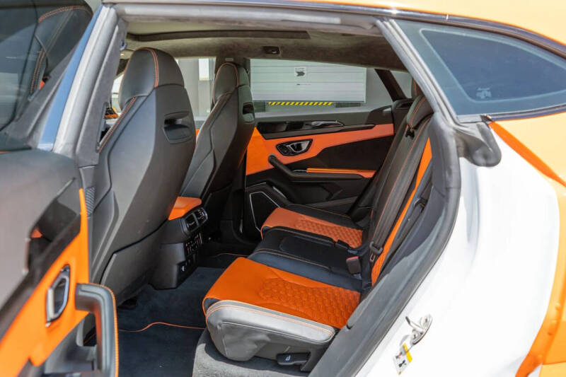 2022 Lamborghini Urus