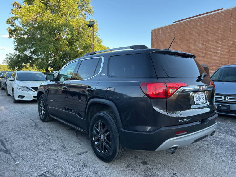 2017 GMC Acadia SLT-1