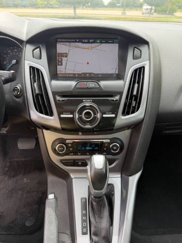 2014 Ford Focus Titanium - Photo 16