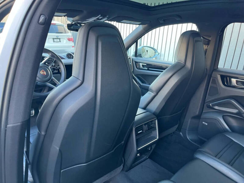 2019 Porsche Cayenne S