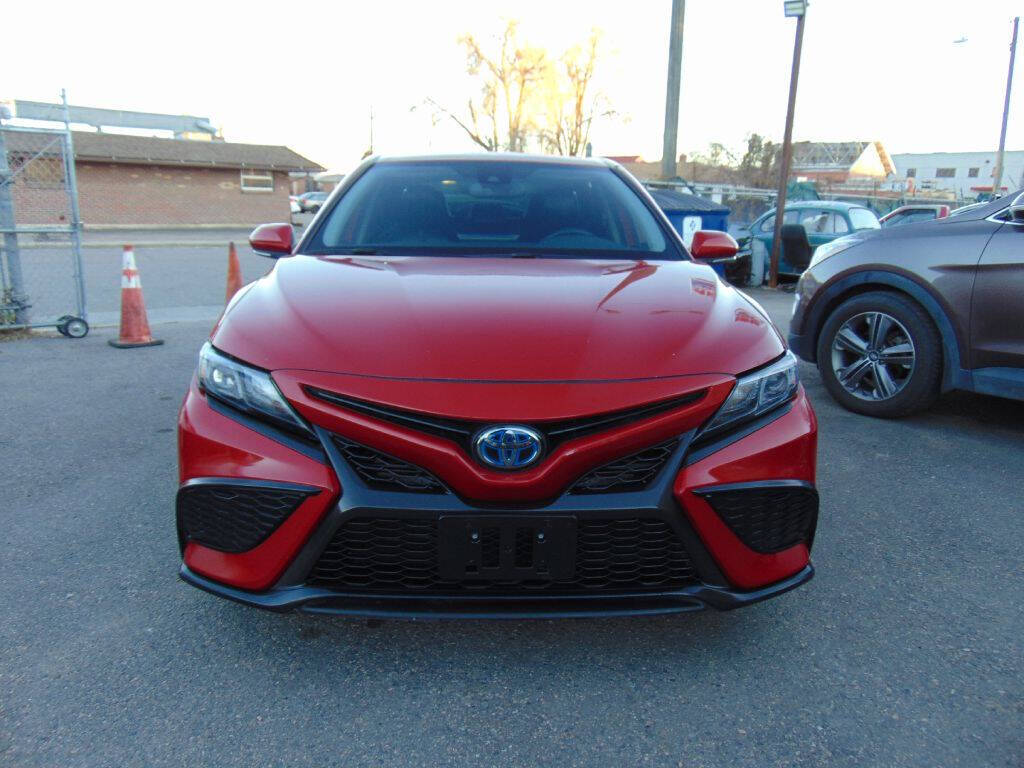 2021 Toyota Camry Hybrid for sale at Avalanche Auto Sales in Denver, CO