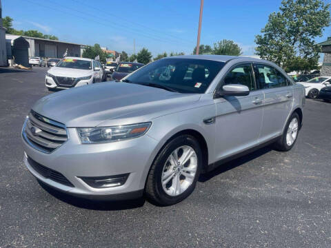 2017 Ford Taurus SEL