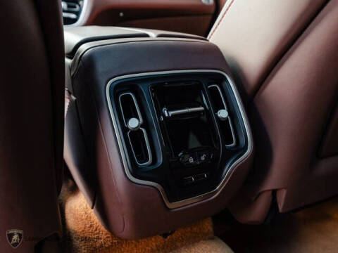 2023 Aston Martin DBX 707