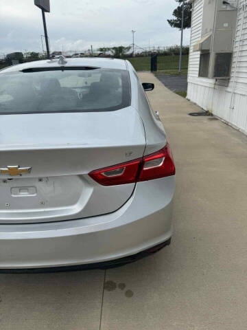 2017 Chevrolet Malibu LT