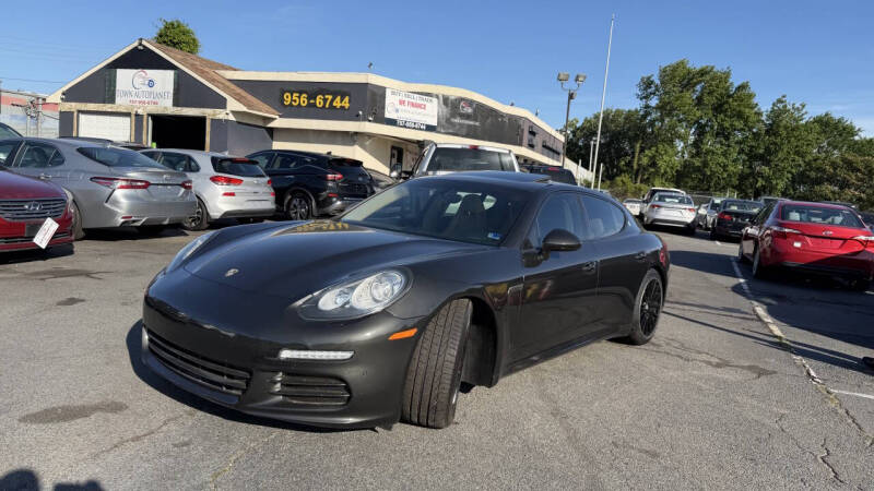 2016 Porsche Panamera