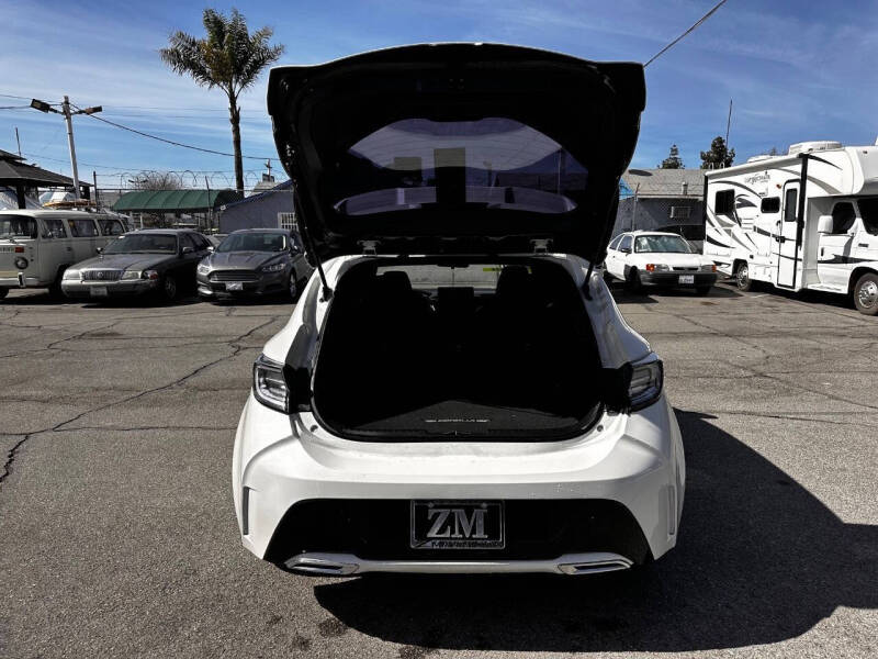 2020 Toyota Corolla Hatchback SE