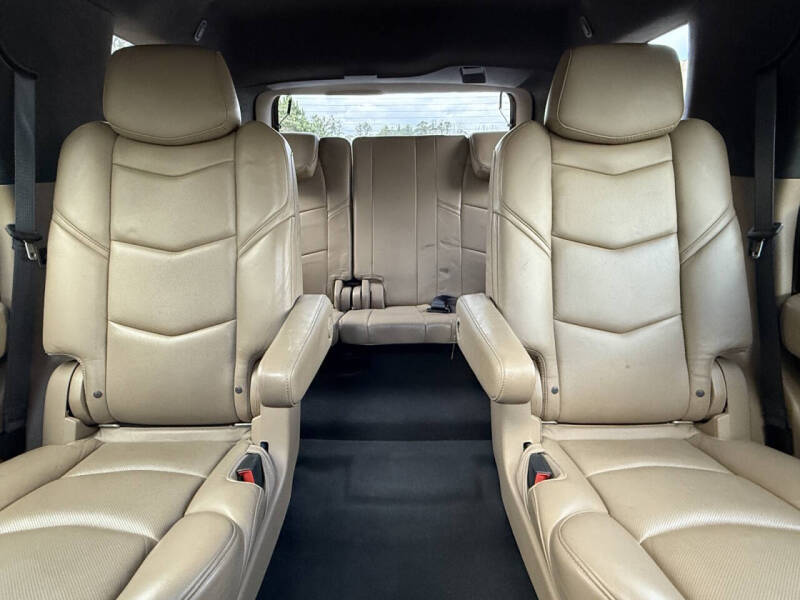 2019 Cadillac Escalade Platinum