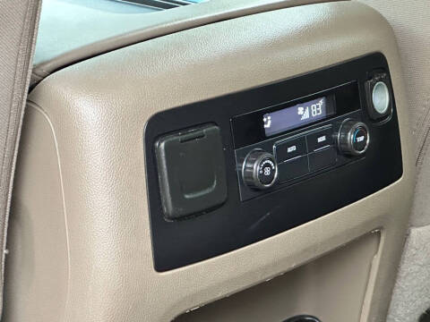 2017 GMC Yukon XL SLE