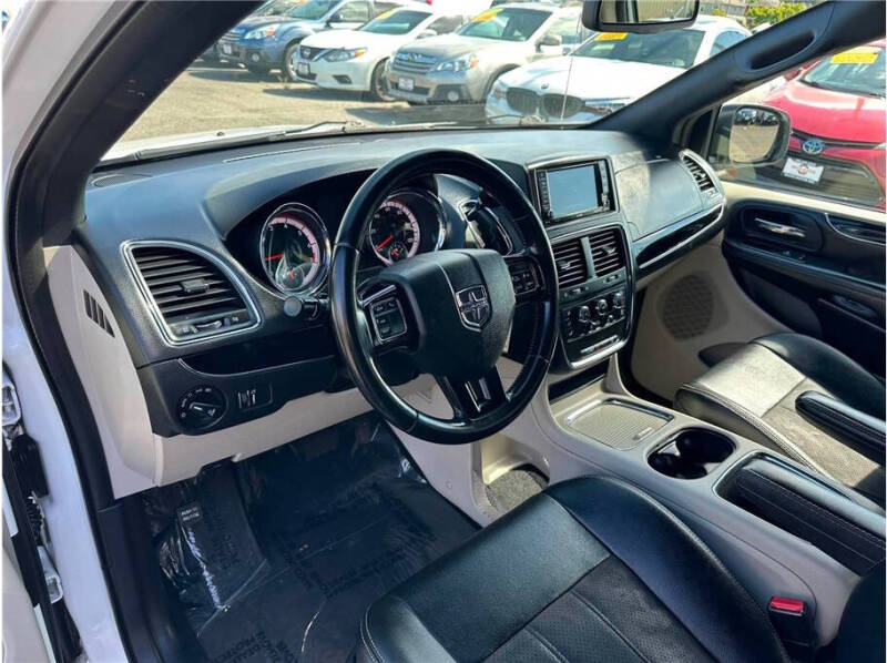 2020 Dodge Grand Caravan SXT