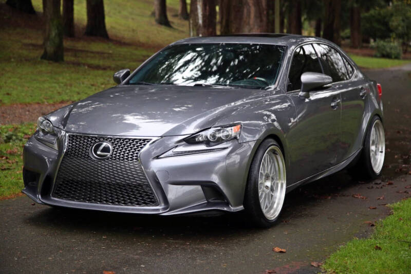 2014 Lexus IS 350's photo
