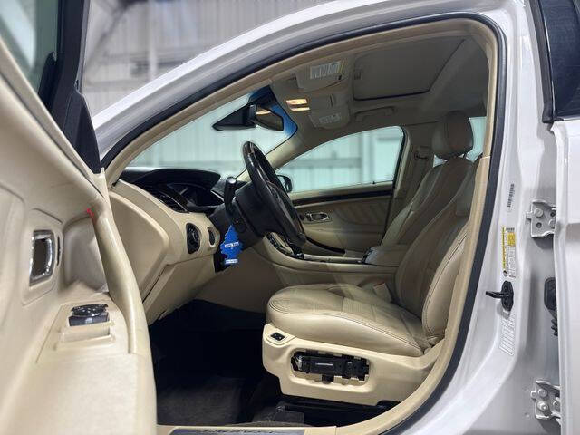 2018 Ford Taurus Limited