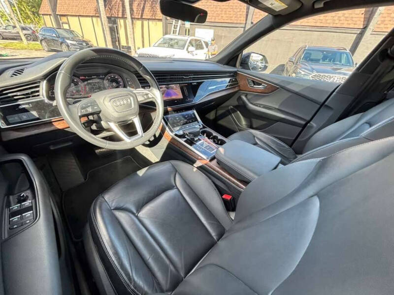 2019 Audi Q8 quattro Premium 55 TFSI