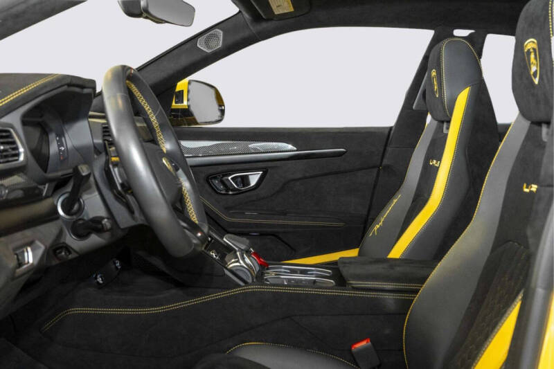 2024 Lamborghini Urus Performante