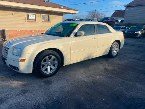 2007 Chrysler 300 for sale at AA Auto Sales in Independence MO