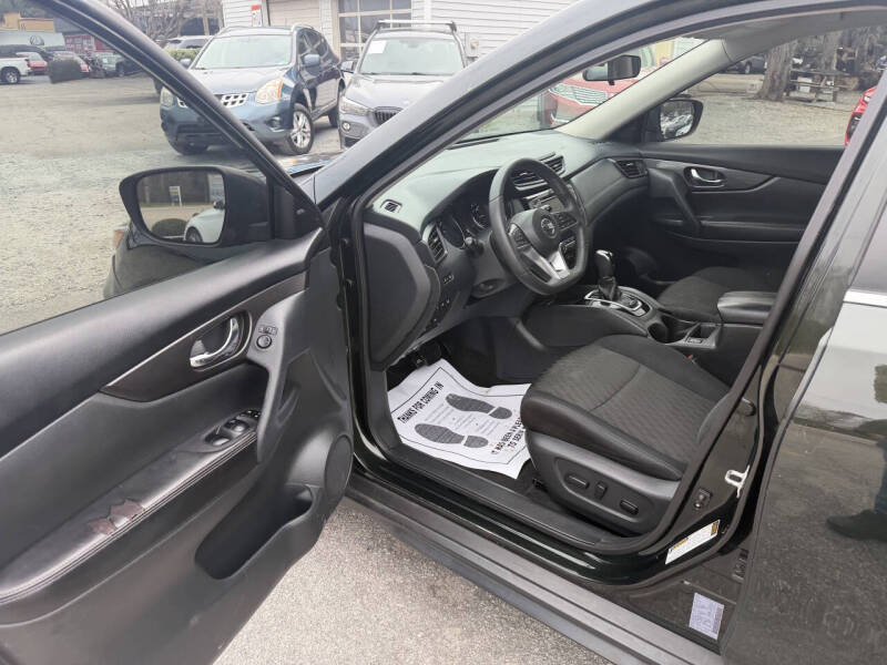 2019 Nissan Rogue SV