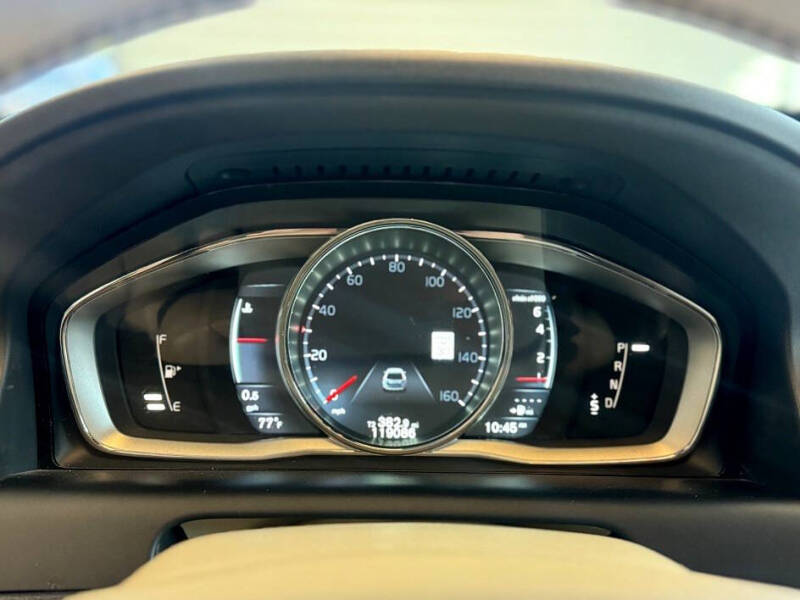 2016 Volvo XC60 T6 Platinum