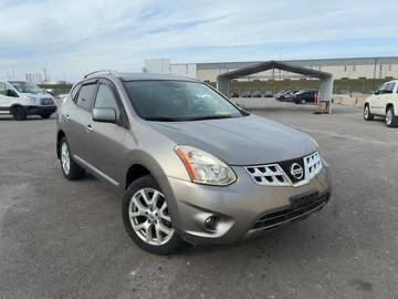2011 Nissan Rogue S's photo
