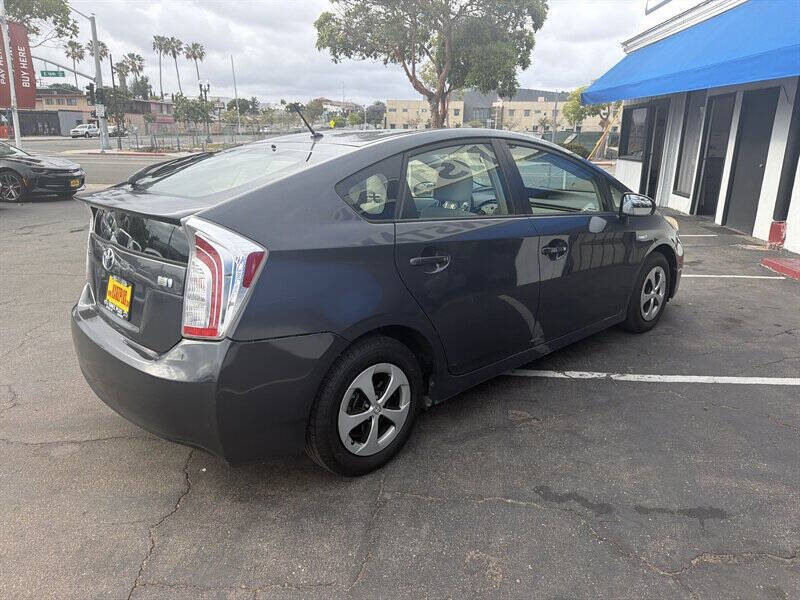 2013 Toyota Prius Two