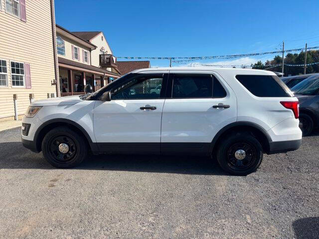 2016 Ford Explorer's photo