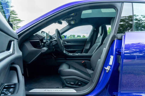 2025 Porsche Taycan 4 Cross Turismo