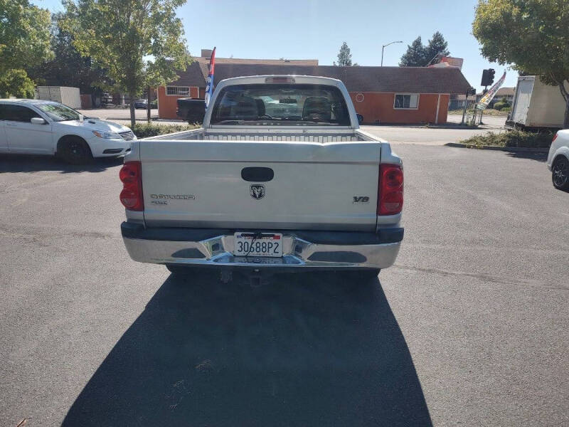 2006 Dodge Dakota SLT